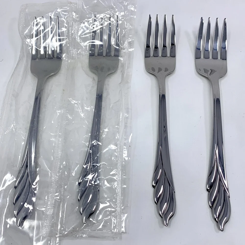 Set of 4 Oneida USA Liberty's Light Salad Fork Stainless Flatware 6.75
